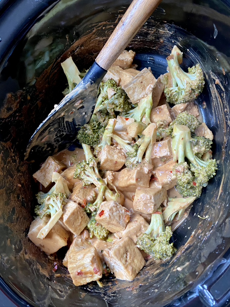 Slow Cooker Peanut Tofu & Broccoli Six Vegan Sisters