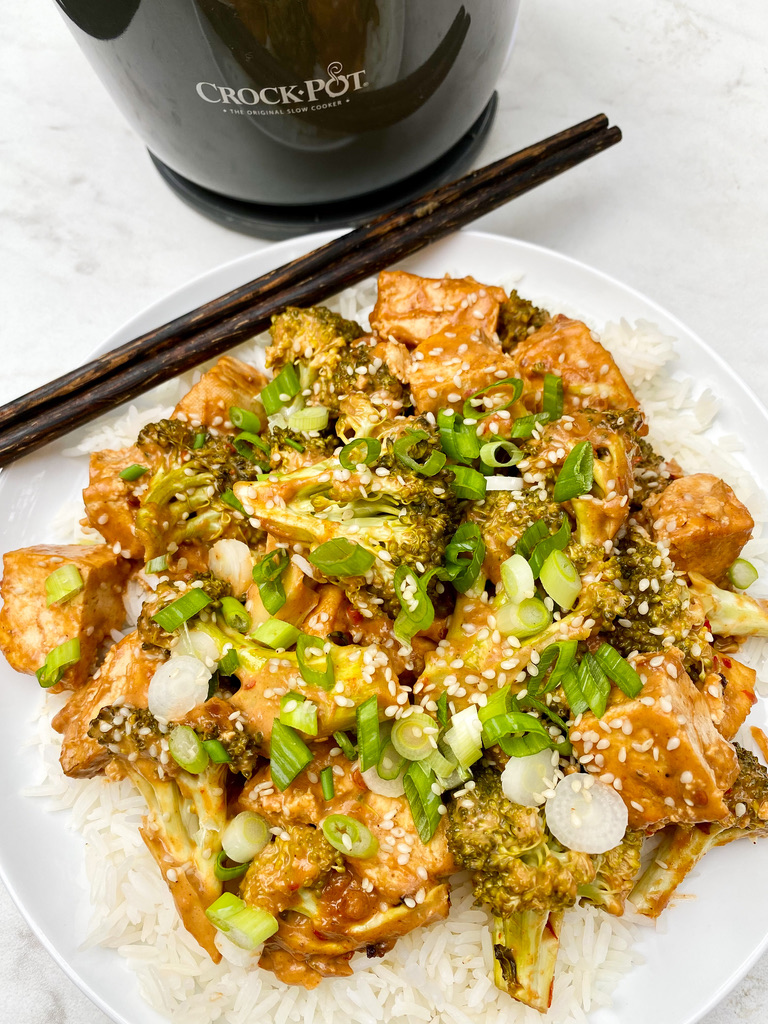 Slow Cooker Peanut Tofu & Broccoli Six Vegan Sisters